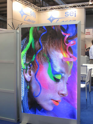 SeiLaser_Back-Light[1] copia.JPG